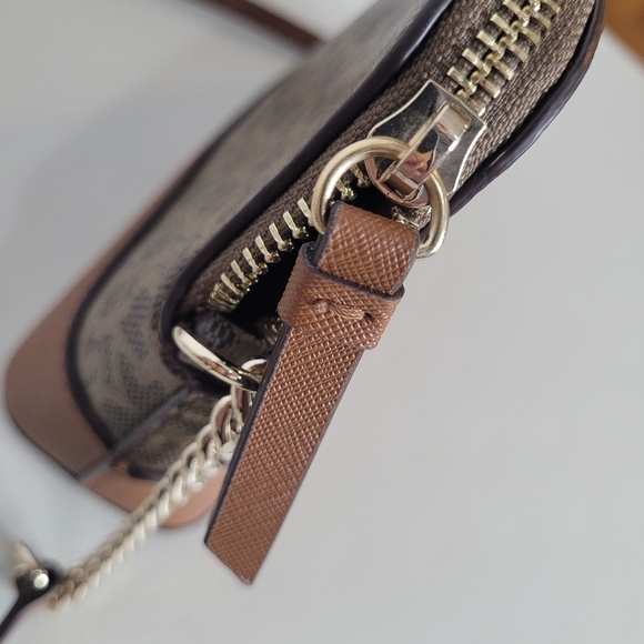 DKNY Bryant Park Top Zip Crossbody - Picture 7 of 12